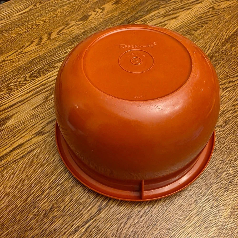 Vintage‎ Tupperware 271-11 Burnt Orange Mixing Bowl 7 Inch Retro Made in USA